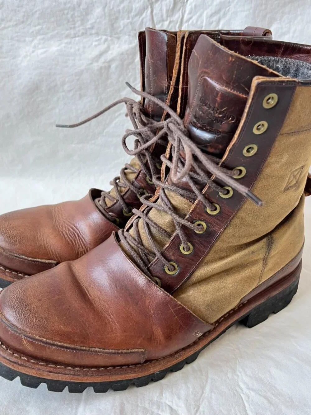 Timberland Boot Company Tackhead leather brown lace up mens 8 combat lug soles